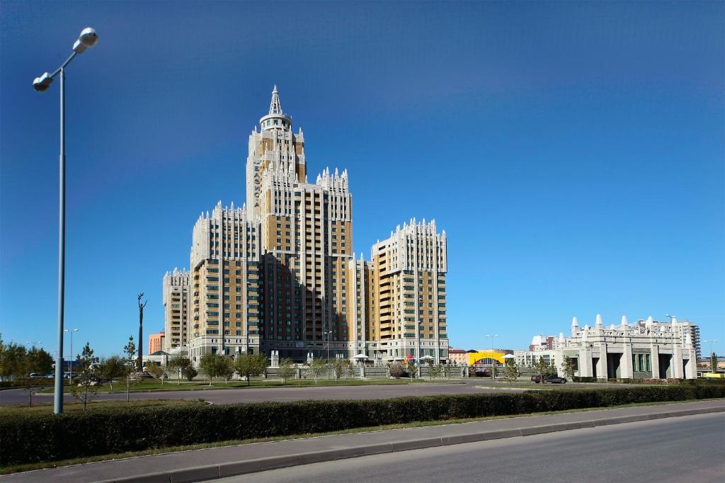Triumph Apartments Astana Luaran gambar